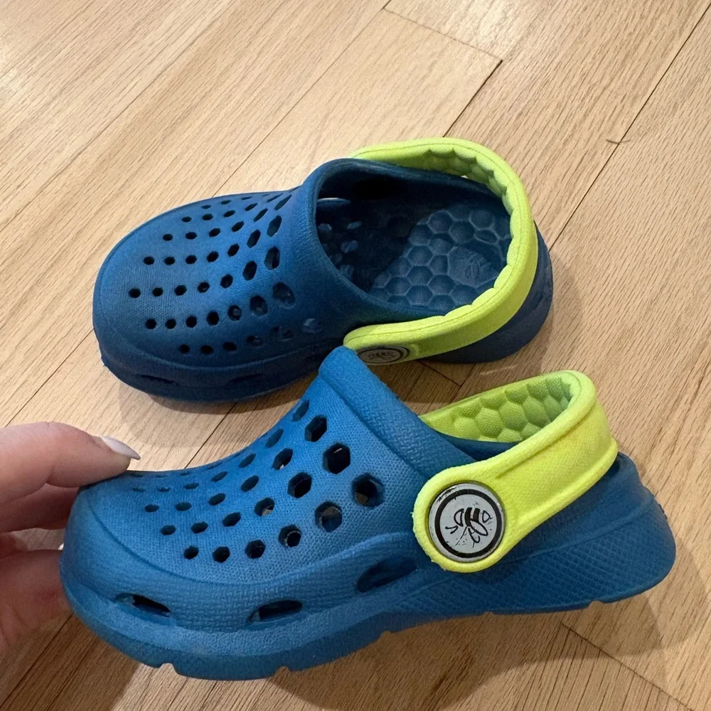 Joybees baby shoes